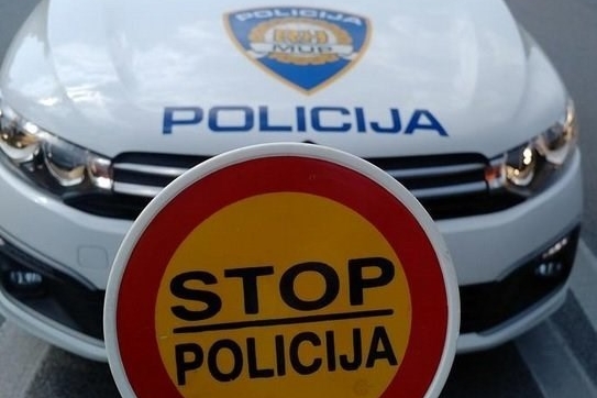 Tragična prometna nesreća kod Bogdanovića: 37-godišnjak smrtno stradao